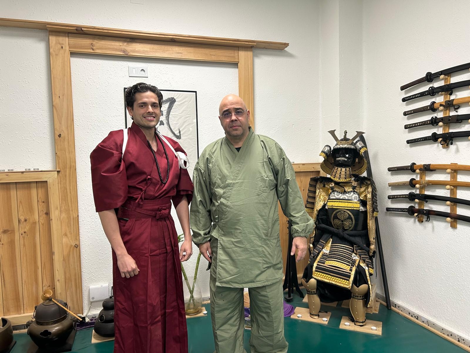 Kaze no Ryu Bugei Ogawa-Ha practitioner with sensei in the dojo
