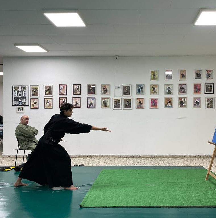 Kaze no Ryu Bugei Ogawa-Ha kata practice in the training hall